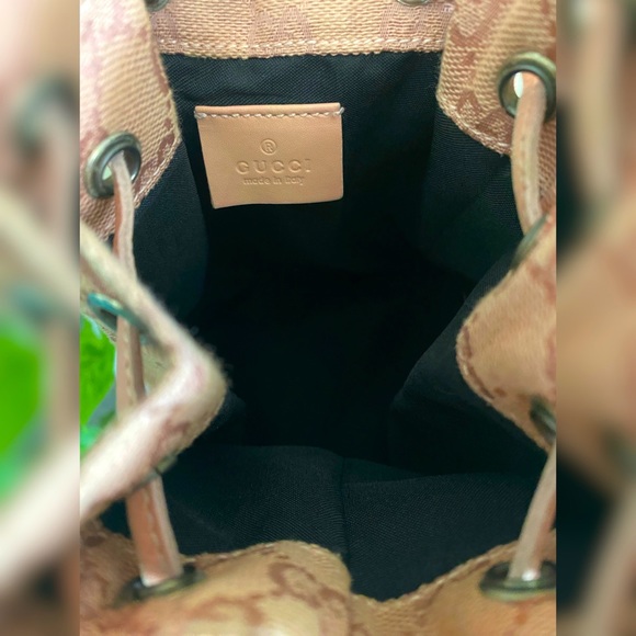 GUCCI drawstring mini bag - Picture 7 of 8